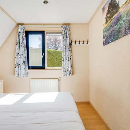 Aalscholver I Nette Vrijstaande Vakantiewoning Zwiggelte Exterior photo